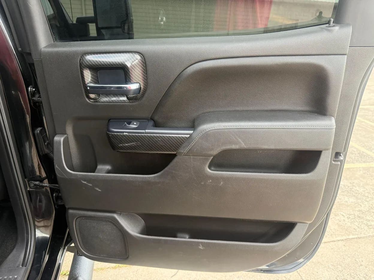2018 Chevrolet Silverado 1500 LTZ, view