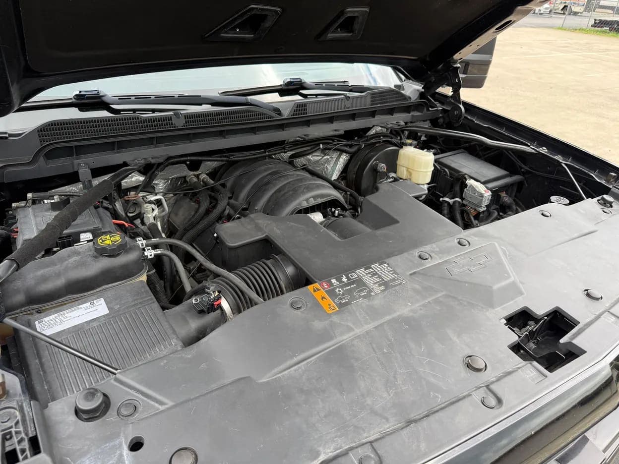 2018 Chevrolet Silverado 1500 LTZ, view