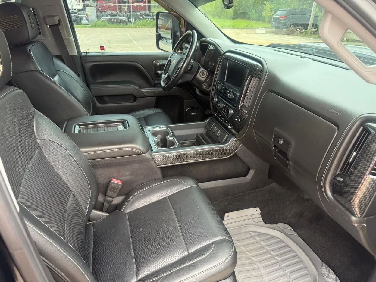 2018 Chevrolet Silverado 1500 LTZ, view