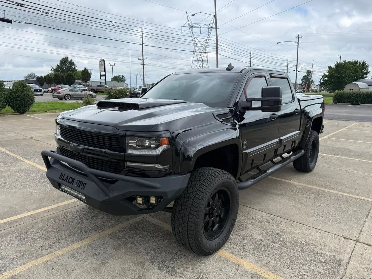 2018 Chevrolet Silverado 1500 LTZ, view