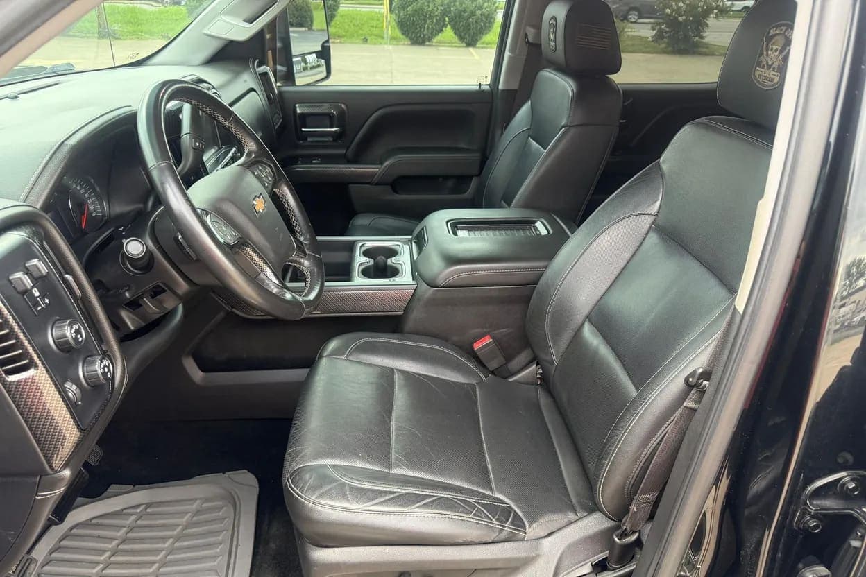 2018 Chevrolet Silverado 1500 LTZ, view